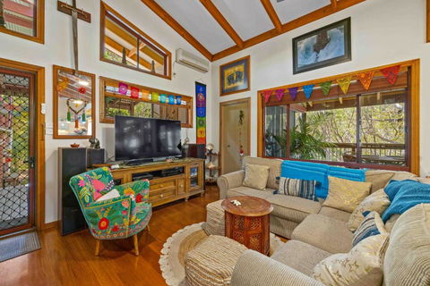 Sandalwood - Accommodation in Bendigo 2