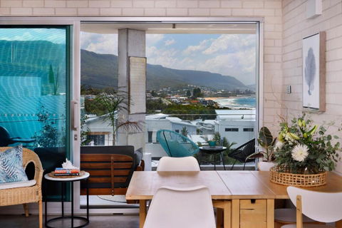 Sandon Point Coastal Abode - Accommodation in Bendigo 0