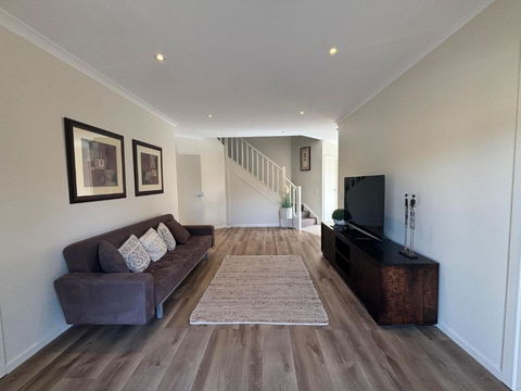 Sandpiper 10 - Close To Town And Beach - Accommodation in Bendigo 2