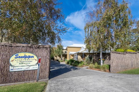 Sandpiper 5 - Close To Town And Beach - Accommodation in Bendigo 1