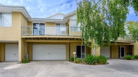 Sandpiper 9 - Close To Town And Beach - Accommodation in Bendigo 0