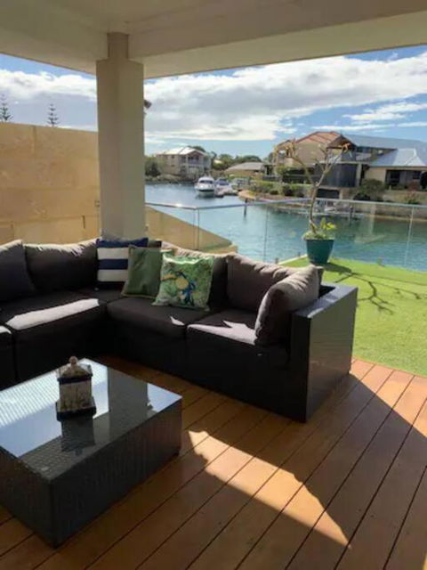 Sandpiper Island Tranquil Waterfront Views & Jetty - Accommodation in Bendigo 2