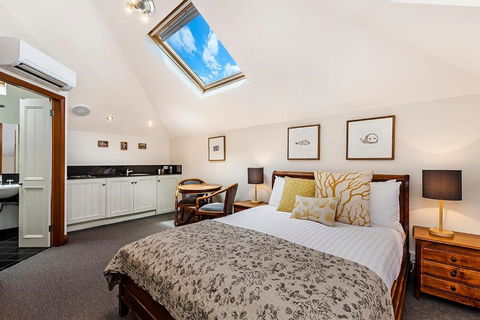Sandstone Suites - In The Heart Of Port Fairy - Accommodation in Bendigo 0