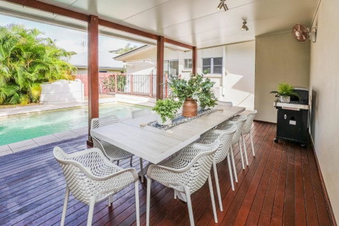 Sandy Burrows - Accommodation in Bendigo 0