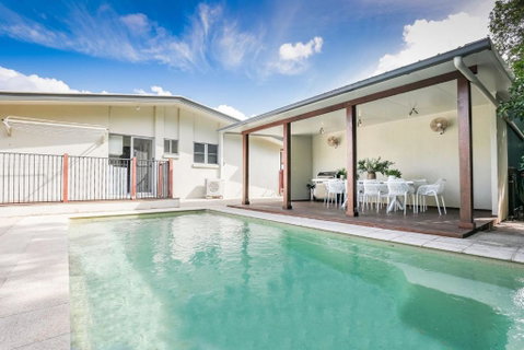 Sandy Burrows - Accommodation in Bendigo 1
