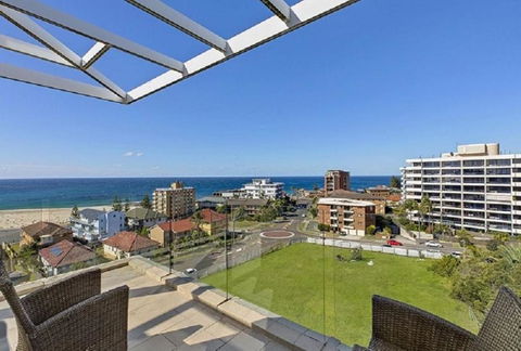 Sandy Cove Apartment The Entrance 31 - Accommodation in Bendigo 1