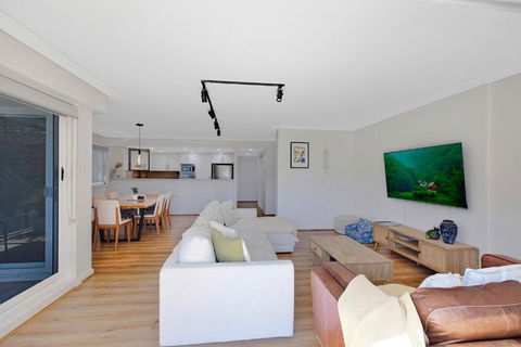 Sandy Cove Apartment The Entrance 8 - Accommodation in Bendigo 2