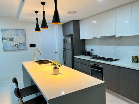 Shiny New House 5 Bedroom 3Bathroom +Study/BackYd - Accommodation in Bendigo 0