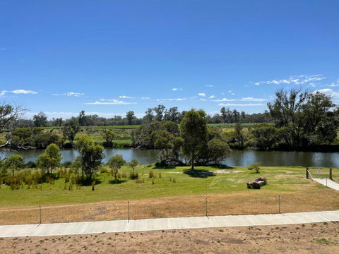 Stirling Estate Chalets - Accommodation in Bendigo 2