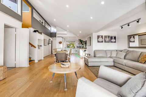 Swainson On Lady Gowrie - Accommodation in Bendigo 1