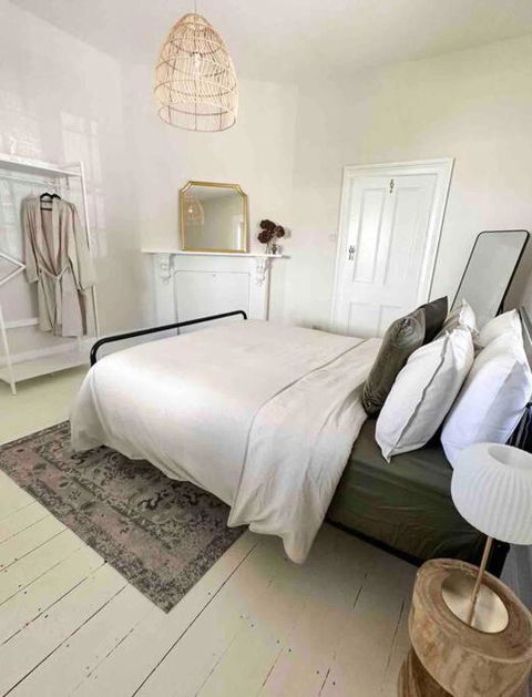 Telegraph Station Stays - Accommodation in Bendigo 0