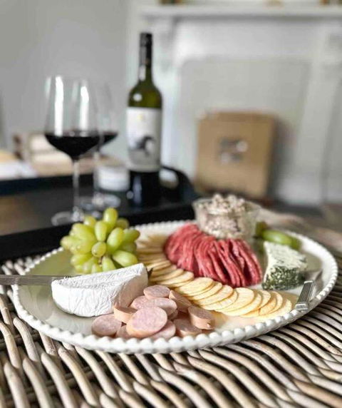 Telegraph Station Stays - Accommodation in Bendigo 2