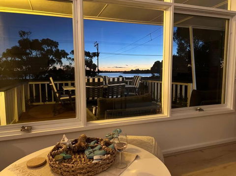 The Boathouse, A Place To Unwind & Explore - Accommodation in Bendigo 2