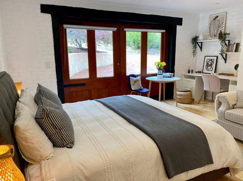 The Coach House - Accommodation in Bendigo 2