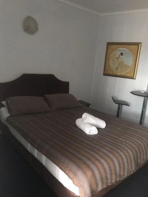 The Flinders Hotel Motel Port Augusta - Accommodation in Bendigo 2
