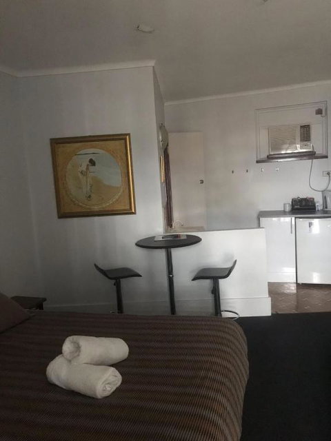 The Flinders Hotel Motel Port Augusta - Accommodation in Bendigo 3
