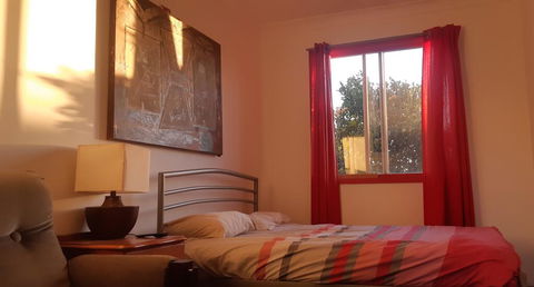Beachside Backpackers - Accommodation in Bendigo 2
