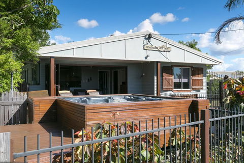 Beachside Cottages - Accommodation in Bendigo 1