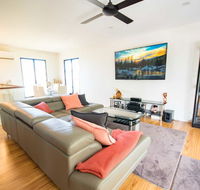 Beautiful Modern Luxury - Accommodation in Bendigo