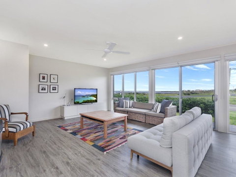 Bees Dacha - Accommodation in Bendigo 0