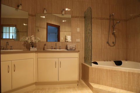 BellbirdHill Bed & Breakfast - Accommodation in Bendigo 2