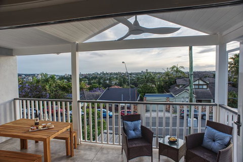 Between Two Beaches - Accommodation in Bendigo 2