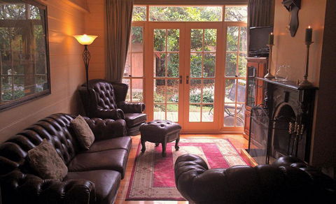Birch House Koroit - Accommodation in Bendigo 2