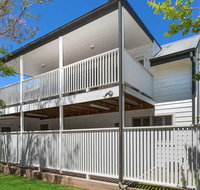 Blake Loft on Manning - 500 metres to two beaches - Accommodation in Bendigo