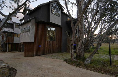 Blue Ice - Accommodation in Bendigo 1