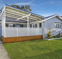 Blue Summer House - Accommodation in Bendigo