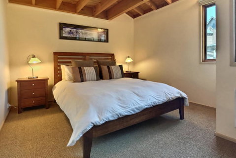 Blue-Bird - Accommodation in Bendigo 0