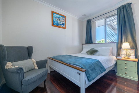 Warmth House Nr Airport 2rooms 5beds Yard N Parking - Accommodation in Bendigo 1