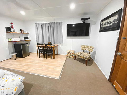 Warrego Hotel Motel Cunnamulla - Accommodation in Bendigo 3