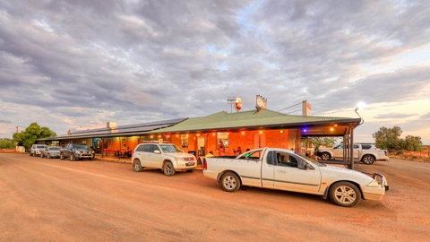 White Cliffs Hotel - Accommodation in Bendigo 0