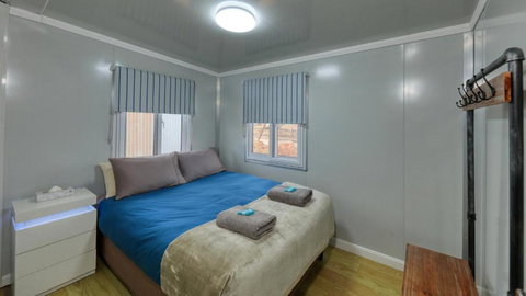 White Cliffs Self Contained Cabin Accommodation - Accommodation in Bendigo 2