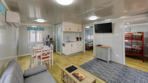 White Cliffs Self Contained Cabin Accommodation - Accommodation in Bendigo 1