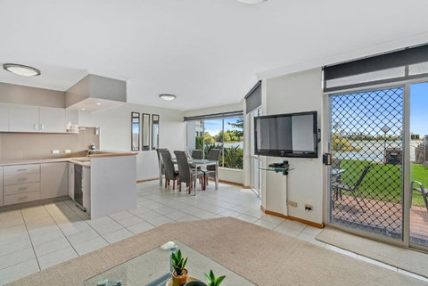 Yarrawonga Lakeside Apartment 49 - Accommodation in Bendigo 2