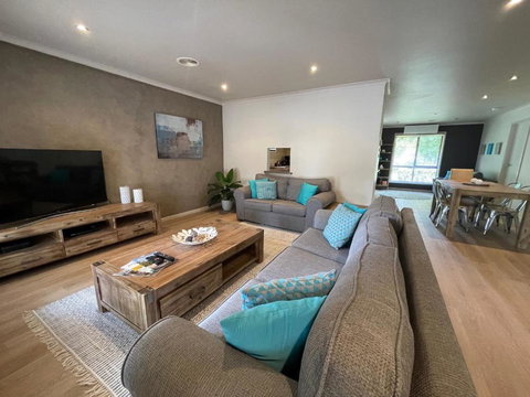 Yass Valley Stays - Easy Self Check-in - Accommodation in Bendigo 2