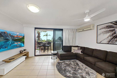 Yeppoon CBD Furnished Apartment With Pool! - Accommodation in Bendigo 1