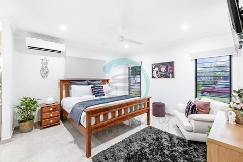 Zenhouse: 4BR Stylish Work/Family Home In Muirhead - Accommodation in Bendigo 2