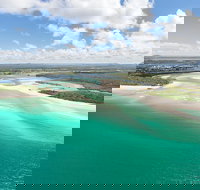 Deluxe Seaplane Tour Noosa to Glasshouse Adventure for 2 with Photobook - Accommodation in Bendigo