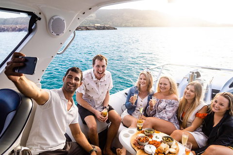 Premium Private Charter - Accommodation in Bendigo 1
