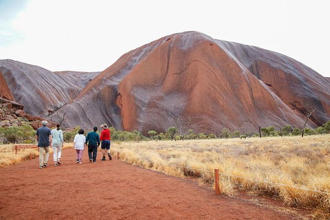 Ayers Rock Combo: Uluru Base And Sunset Plus Uluru Sunrise And Kata Tjuta With An Optional BBQ Dinner Or Kings Canyon Day Trip - Accommodation in Bendigo 3
