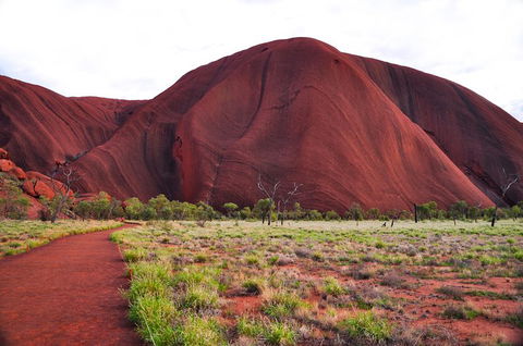 Ayers Rock Combo: Uluru Base And Sunset Plus Uluru Sunrise And Kata Tjuta With An Optional BBQ Dinner Or Kings Canyon Day Trip - Accommodation in Bendigo 5