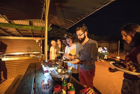 Overnight Uluru Adventure - Accommodation in Bendigo 1