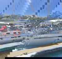 Sailing Curlew Escape on Moreton Bay - Accommodation in Bendigo