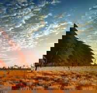 Highlights of Uluru Including Sunrise and Breakfast - Accommodation in Bendigo