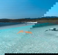 Lake McKenzie Full-Day Tour with Lunch from Hervey Bay - Accommodation in Bendigo