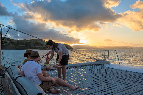 Sunset Sail In The Whitsundays - Accommodation in Bendigo 2