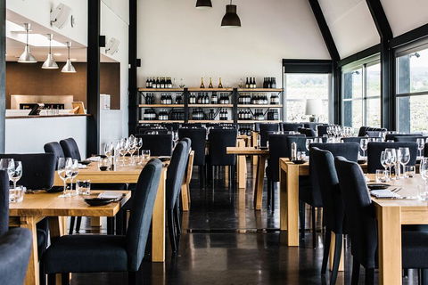 3-Hour Hunter Valley Scenic Helicopter Tour Including 3-Course Lunch From Cessnock - Accommodation in Bendigo 5